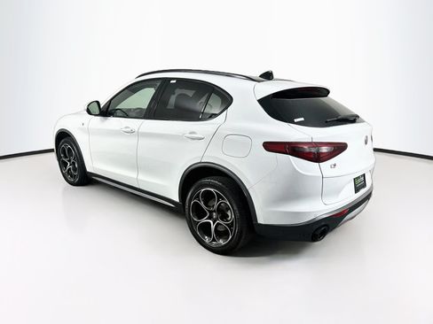 Used 2023 Alfa Romeo Stelvio Ti AWD/4WD image 5
