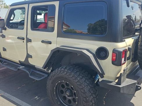 Used 2018 Jeep Wrangler Unlimited Sport AWD/4WD image 6