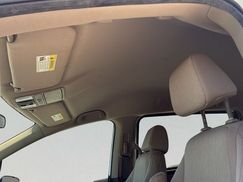 Used 2020 Honda Odyssey LX image 25