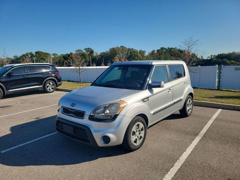 Used 2021 Kia Soul GT-Line image 2