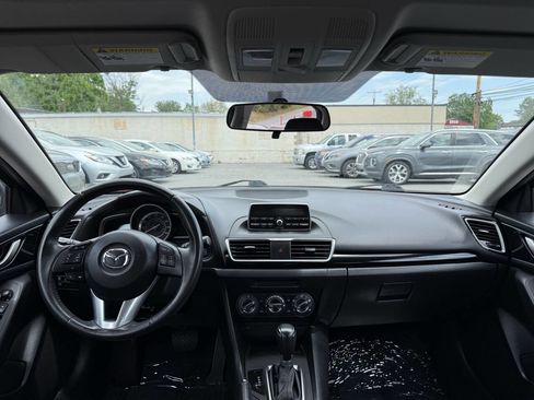 Used 2014 MAZDA MAZDA3 i Touring w/ Moonroof Package 1 FWD image 12
