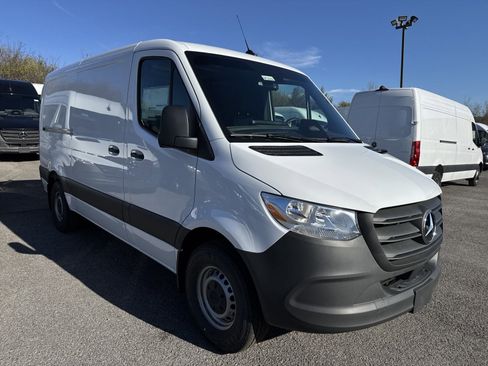 New 2025 Mercedes-Benz Sprinter 2500 image 2