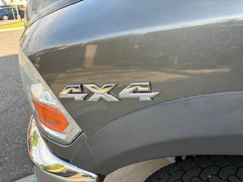 Used 2011 RAM 2500 SLT w/ Popular Equipment Group AWD/4WD image 9