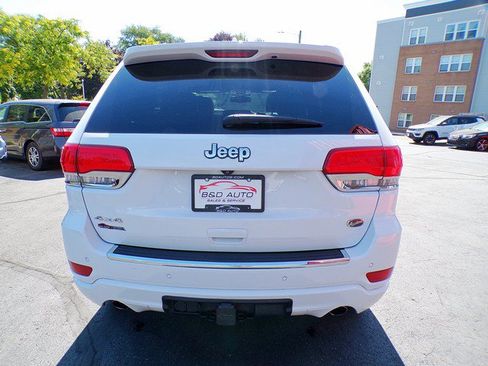 Used 2015 Jeep Grand Cherokee Overland AWD/4WD image 4