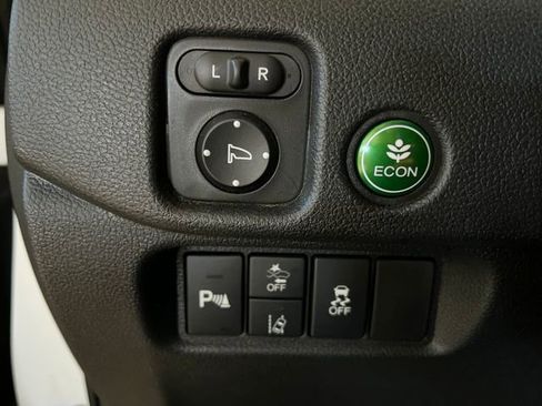 Used 2022 Honda Pilot Touring image 31