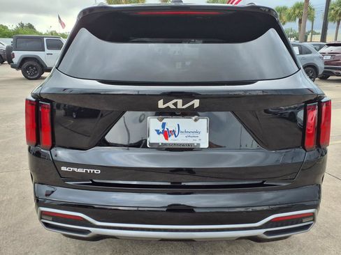 Used 2023 Kia Sorento SX FWD image 6
