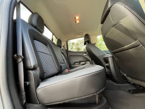 Used 2022 Chevrolet Colorado Z71 w/ Safety Package image 20