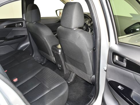 Used 2024 Mitsubishi Eclipse Cross LE AWD/4WD image 33