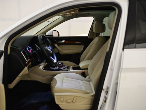 Used 2022 Audi Q5 2.0T Premium image 26