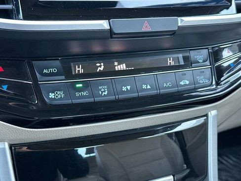 Used 2017 Honda Accord EX-L image 23