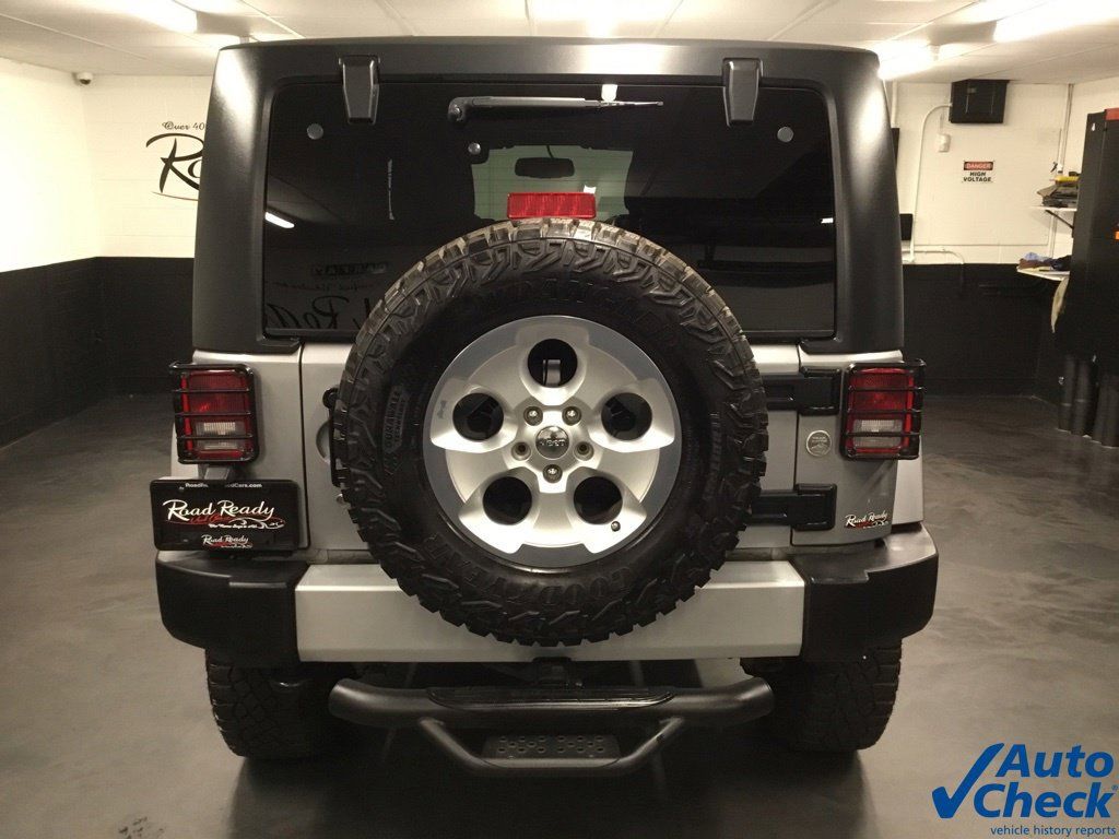 Used 2014 Jeep Wrangler Sahara w/ Dual Top Group AWD/4WD image 9