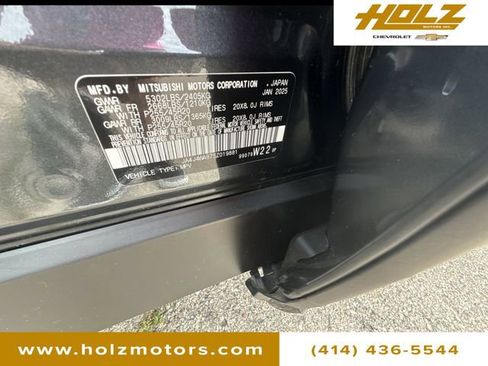 Used 2025 Mitsubishi Outlander SEL AWD/4WD image 35