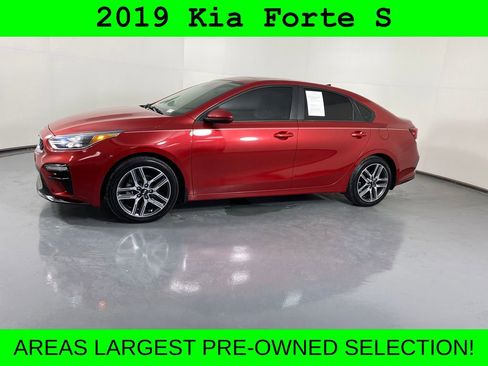 Used 2019 Kia Forte S w/ S Premium Package image 3