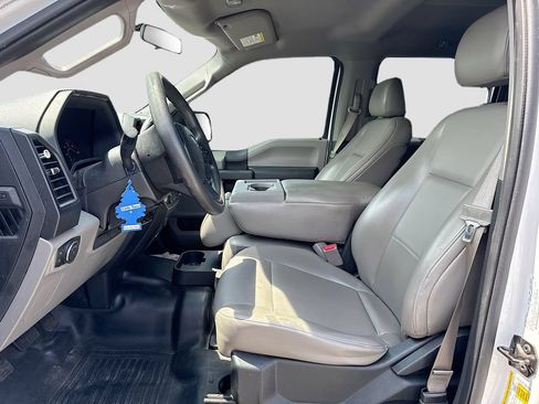 Used 2016 Ford F150 XL w/ Equipment Group 101A Mid AWD/4WD image 5