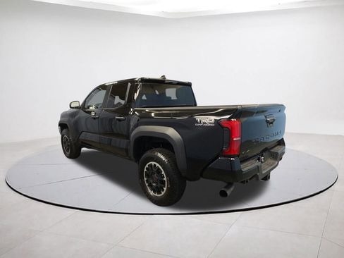 Used 2024 Toyota Tacoma TRD Off-Road AWD/4WD image 4