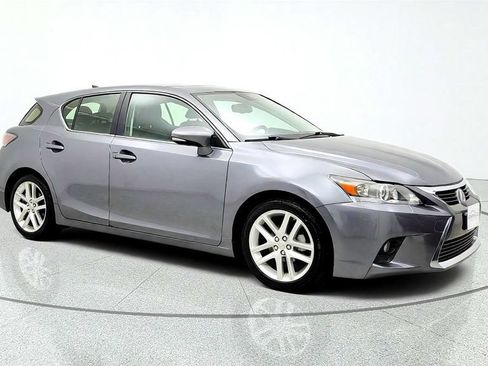 Used 2016 Lexus CT 200h w/ Seat Comfort Package FWD image 3