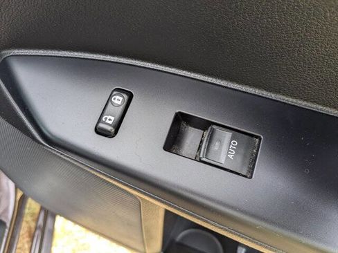 Used 2013 Lexus CT 200h image 37