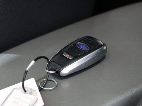 Used 2025 Subaru Crosstrek 2.0i Premium image 34