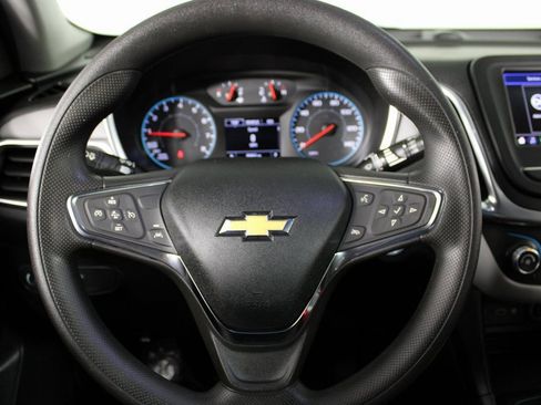 Used 2021 Chevrolet Equinox LS image 21