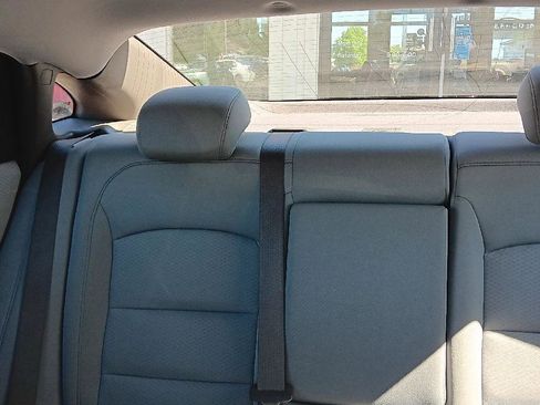 Used 2020 Chevrolet Malibu LT image 23