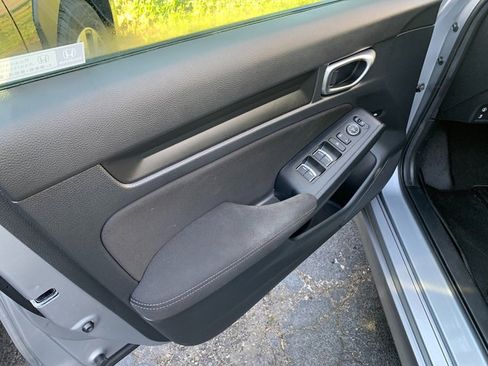 Used 2023 Honda Civic Sport image 21