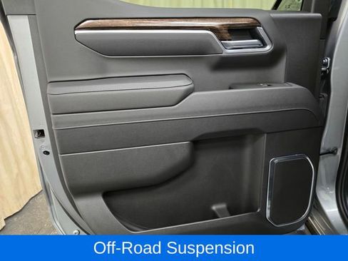 Used 2025 GMC Sierra 1500 Elevation w/ Elevation Premium Package image 32