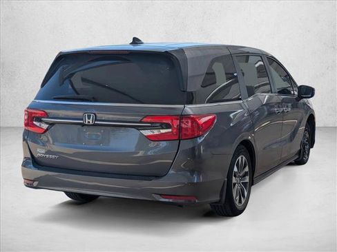 Used 2024 Honda Odyssey EX-L image 3