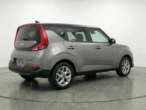 Used 2025 Kia Soul LX w/ LX Technology Package image 9