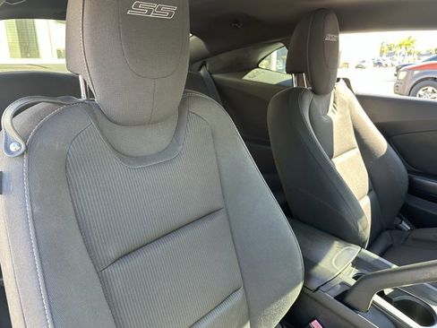 Used 2015 Chevrolet Camaro SS image 27