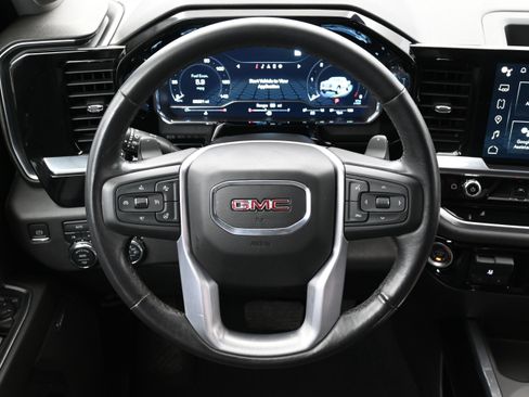 Used 2022 GMC Sierra 1500 Elevation w/ Preferred Package AWD/4WD image 15