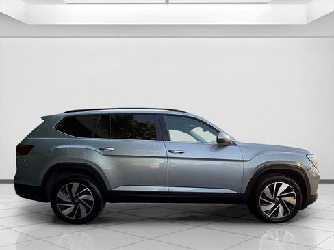 Used 2024 Volkswagen Atlas SE AWD/4WD image 6