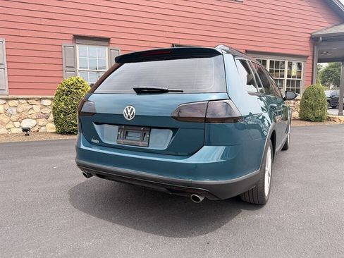 Used 2019 Volkswagen Golf Alltrack SE AWD/4WD image 5