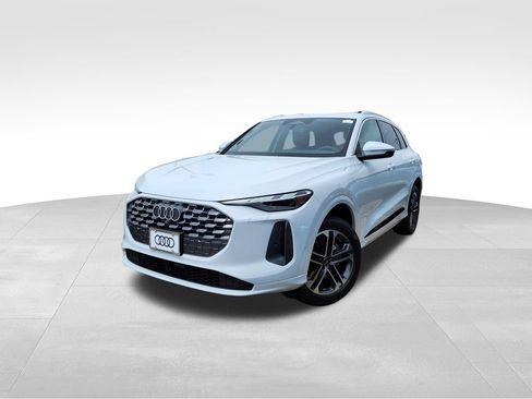 New 2026 Audi Q5 Premium AWD/4WD image 3