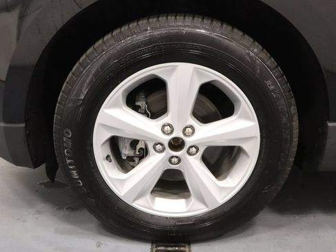 Used 2020 Ford Edge SE FWD image 24
