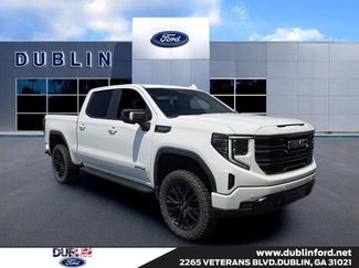 Used 2022 GMC Sierra 1500 AT4 w/ AT4 Premium Package AWD/4WD video 1