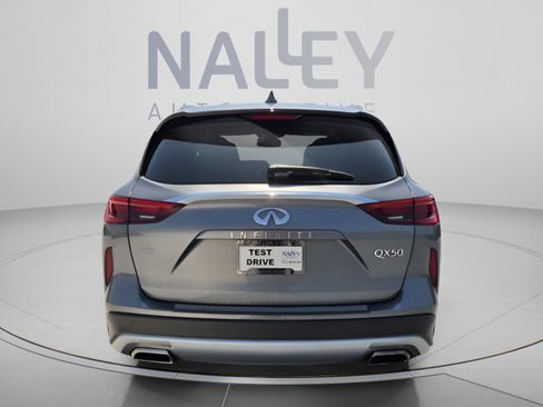 Used 2019 INFINITI QX50 Essential w/ Proactive Package FWD image 4