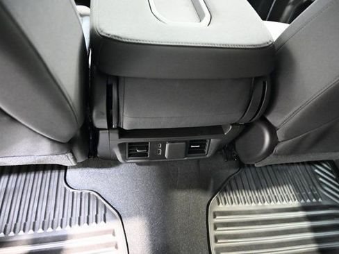 New 2026 GMC Sierra 1500 Elevation image 24