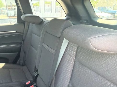 Used 2018 Jeep Grand Cherokee Laredo AWD/4WD image 20