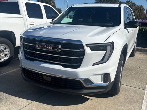 Certified 2024 GMC Acadia Elevation w/ Luxury Package image 1