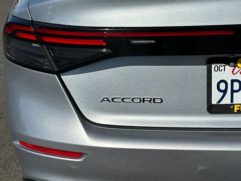 Used 2024 Honda Accord EX image 31