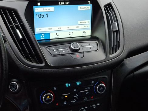 Used 2019 Ford Escape SE image 23