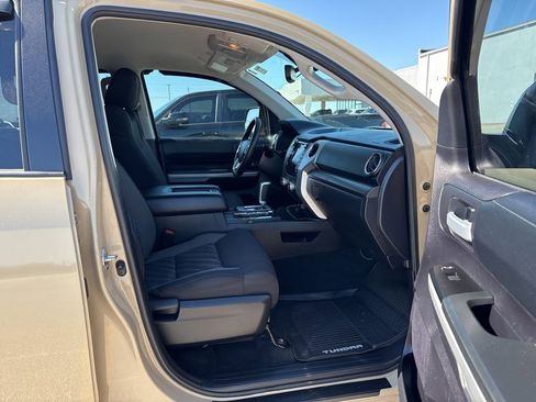 Used 2020 Toyota Tundra SR5 w/ TRD Off-Road Package AWD/4WD image 11
