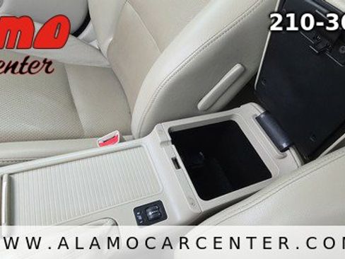 Used 2008 Subaru Outback 3.0R L.L. Bean image 38