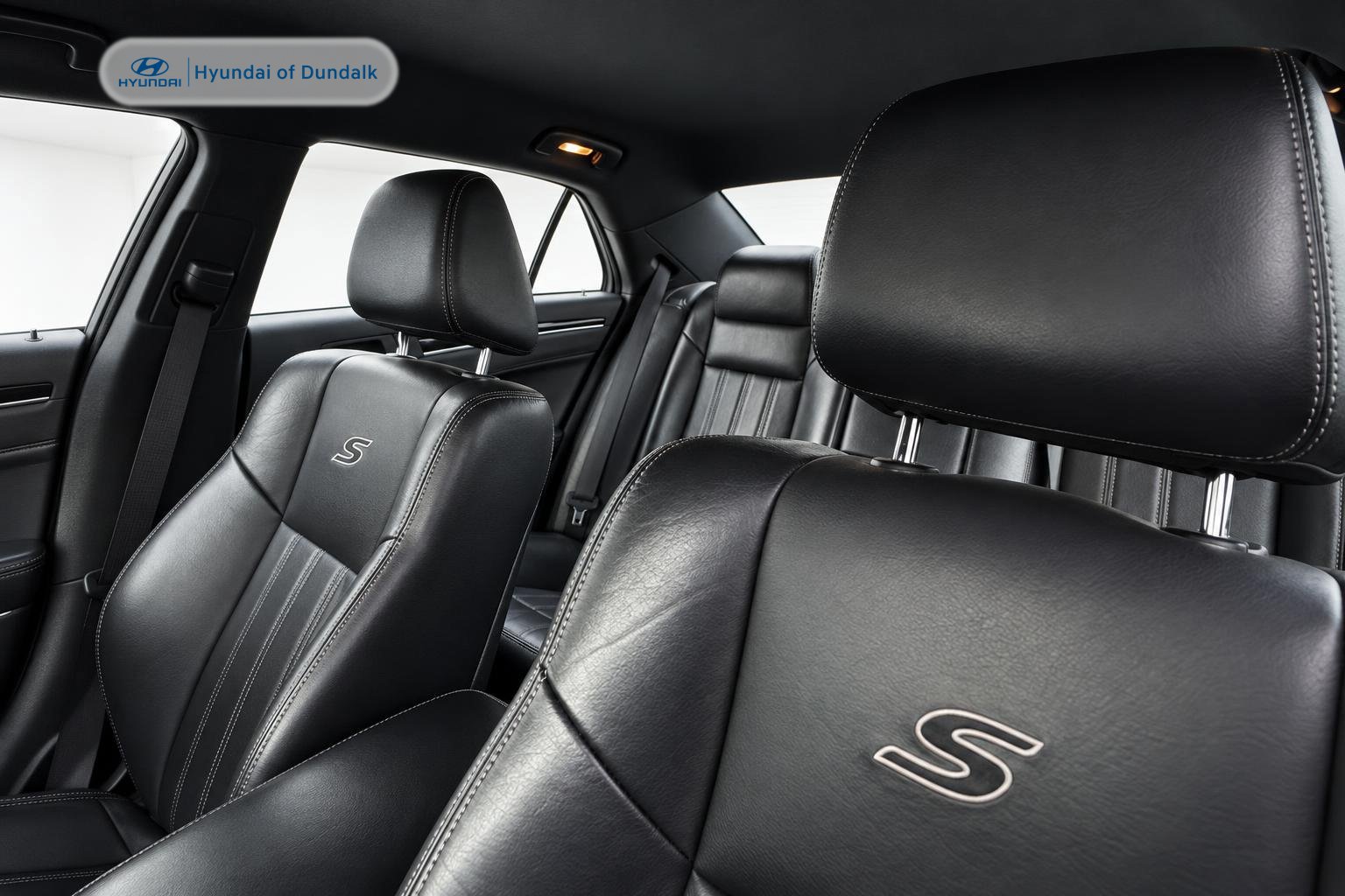 Used 2021 Chrysler 300 S RWD image 8