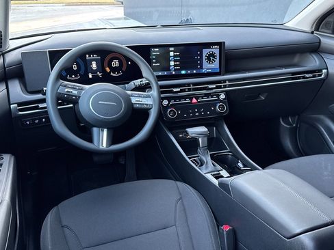 New 2026 Hyundai Tucson SEL image 2