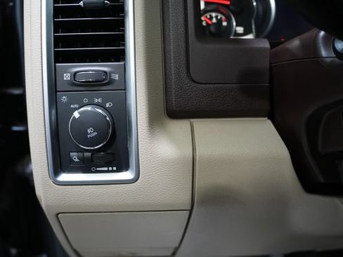 Used 2017 RAM 1500 Big Horn AWD/4WD image 12