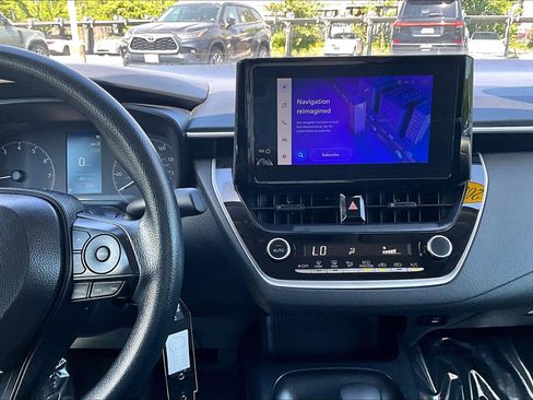 Used 2024 Toyota Corolla LE FWD image 6