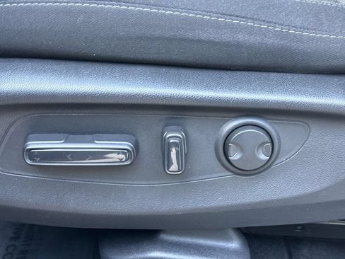 Used 2024 Honda CR-V EX image 14