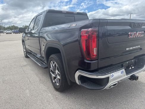 Used 2022 GMC Sierra 1500 SLT w/ SLT Premium Plus Package image 8