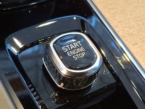 Certified 2026 Volvo XC60 T8 Core w/ Climate Package image 18